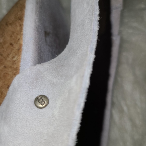 UGG Size 7.5 Baby Blue Suede 💙Tan Cork Wedges - Picture 5 of 11